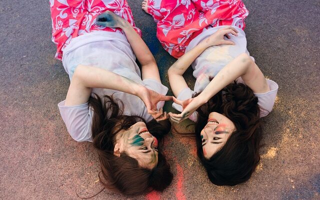 Sygdom, venskab og accept: De vigtigste temaer i romanen